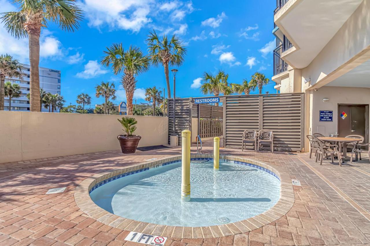 Ocean Reef Resort - Direct Oceanfront Studio - Nicely Updated! Perfect For 2-4 Guests! Unit 401 Миртл-Бич Экстерьер фото